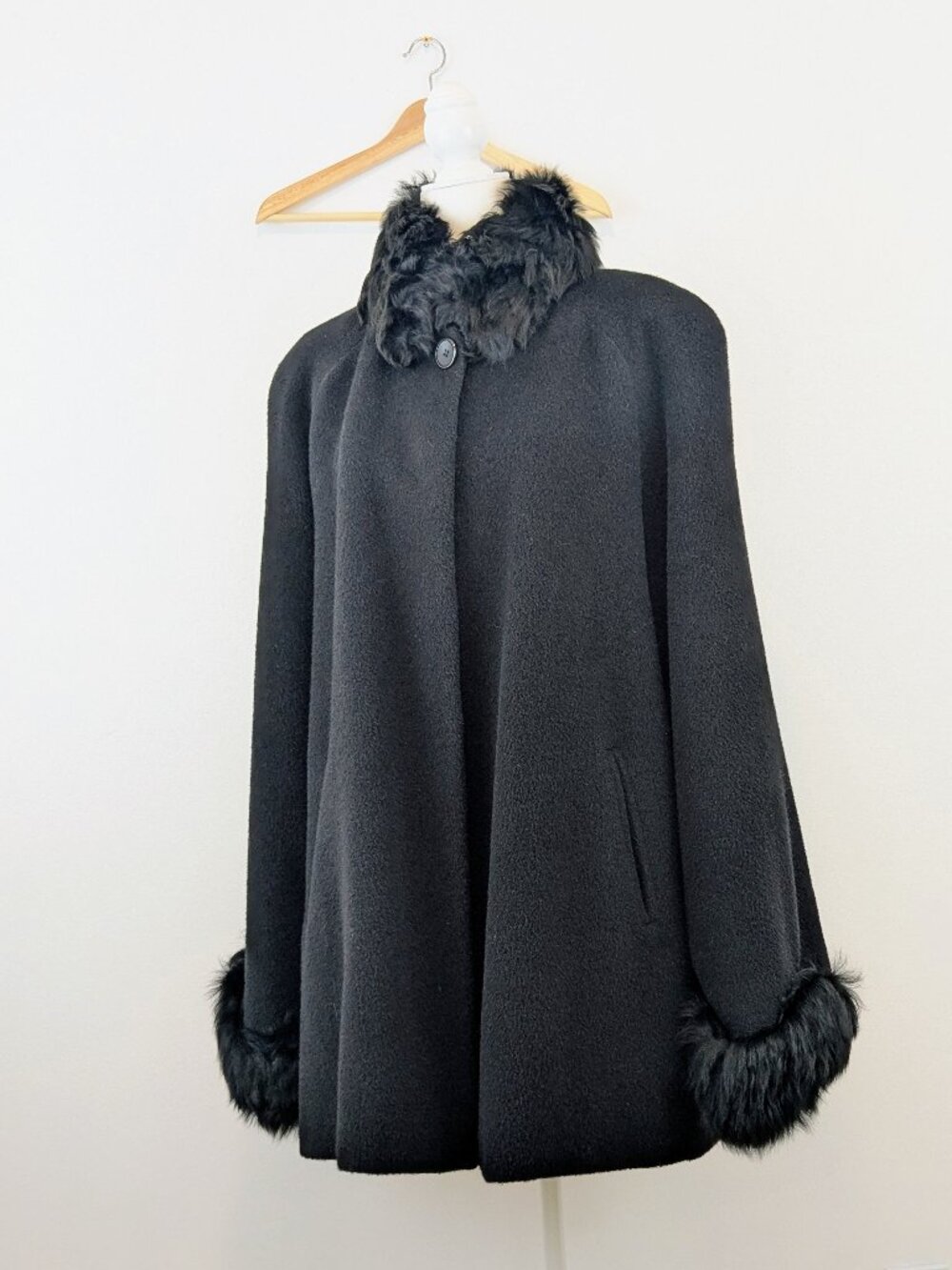 Mt. Caesar Alpacas Baby Alpaca Wool Fur Cape Coat